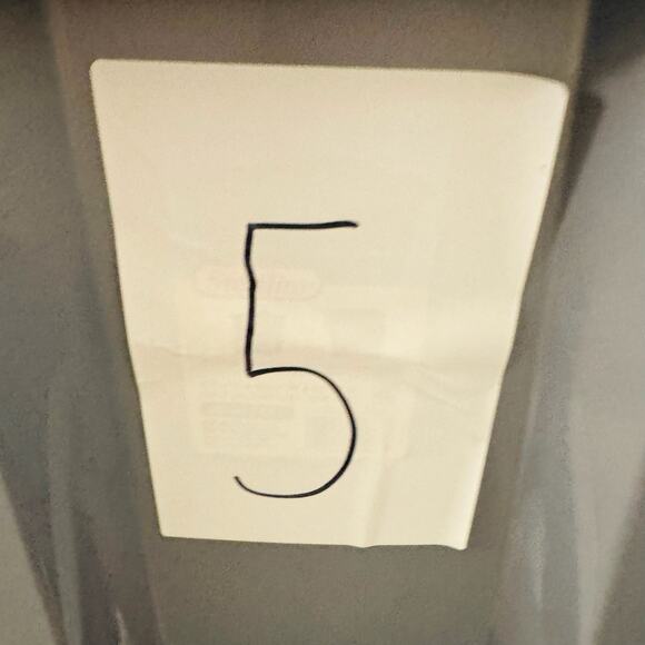 Just Black Denim Distressed Mid Rise Straight Leg Jeans Women’s Size 28 - Picture 9 of 9